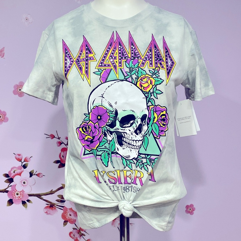 NWT Bludgeon Riffola Ltd. Def Leppard Hysteria Gray Wash Jr Knot Tie Tee Size XS